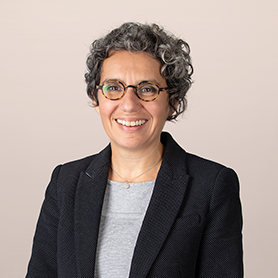 高级分析师Karine Cardona-Smits