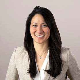 Tracy Woo，高级分析师